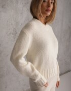 j&x Pulover oversize din lână cu decolteu în V Nleora Bej deschis