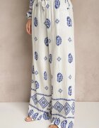 j&x Set Alb-Albastru în Stil Etnic Pantaloni cu Elastic în Talie și Bluză Oversize Eviralyn