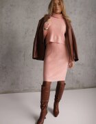 j&x Set tricotat cu dungi cu lână și bumbac cu guler înalt și rochie bodycon Mirrela Roz