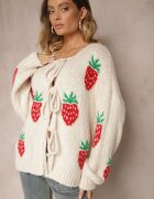 jumelle Cardigan Bej deschis Legat din Lână și Viscoză cu Model Decorativ cu Căpșuni Cesirae