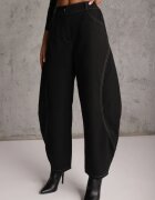 jumelle Pantaloni Casual Balloon cu cusături cu ață contrastantă Sariaho Negri