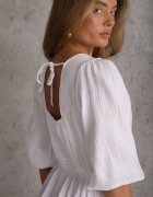 jumelle Rochie albă din bumbac decorată cu șnur și elastic în talie Wlarina