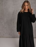 jumelle Rochie boxy din bumbac cu volan la tiv Chalisia Neagră