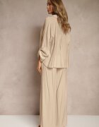 jumelle Set bej deschis din viscoză stil oversize pantaloni largi și cămașă lejeră cu nasturi Natinne