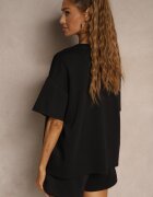 jumelle Set Negru din Viscoză cu croială Oversize T-shirt și Pantaloni scurți Lirafina