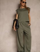 jumelle Set Verde din Viscoză Pantaloni Largi și Tricou cu Umeri Întăriți Neidra