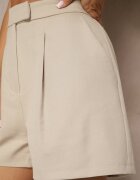 lefon Pantaloni scurți Bej High Waist din Viscoză cu croială tip costum cu Pense Zavierisa