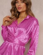 lily rose Rochie fucsia cu imprimeu leopard în relief cu guler și cordon Nynaine