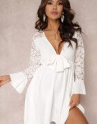 lily rose Rochie Mini Albă cu elastic în talie și mâneci din dantelă Cobham