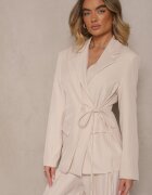 lily rose Sacou Bej deschis decorat cu legătură laterală Lunorisa