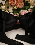 love magnolia Sutien Negru Push Up Decorat cu Decupaje Laterale Biathy
