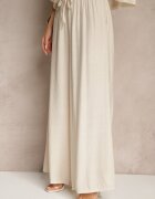 lovery Compleu Bej din Vâscoză cu Croială Oversize Cămașă și Pantaloni Dovaraella