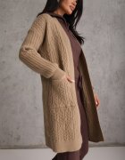 m&d fashion Cardigan lung decorat cu împletitură tip coadă de cal Nyrentia Bej