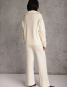 m&d fashion Compleu croșetat cu pantaloni drepți și cu guler înalt cu fermoar Verila Bej
