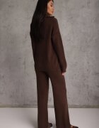m&d fashion Compleu croșetat cu pantaloni drepți și cu guler înalt cu fermoar Verila Maro