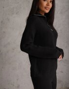 m&d fashion Compleu croșetat cu pantaloni drepți și cu guler înalt cu fermoar Verila Negru