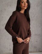 m&d fashion Compleu tricotat cu vâscoză pantaloni drept și pulover cu manșete cu nasturi Venturo Bej Maro