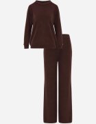 m&d fashion Compleu tricotat cu vâscoză pantaloni drept și pulover cu manșete cu nasturi Venturo Bej Maro