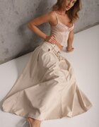 m&d fashion Fustă cloș în stil preppy cu buzunare și dublu cu dungi Doripla Bej deschis