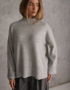 m&d fashion Pulover oversize cu amestec de lână cu guler tip tunică și manșete întoarse Olsenne Gri