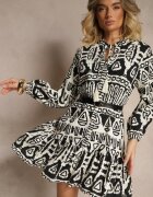 m&d fashion Rochie Neagră Evazată din Viscoză cu Imprimeu Etnic cu Cordon cu Ciucuri Ravpio