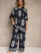 m&d fashion Set bleumarin din viscoză Cămașă și Pantaloni cu imprimeu etnic Mepina