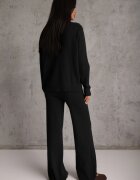 m&d fashion Set cu vâscoză pulover cu nasturi și pantaloni largi Rarellia Negru
