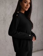 m&d fashion Set cu vâscoză pulover cu nasturi și pantaloni largi Rarellia Negru