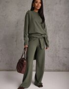m&d fashion Set cu vâscoză pulover cu nasturi și pantaloni largi Rarellia Verde închis
