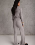 m&d fashion Set din tricot rib cu vâscoză: pantaloni și pulover cu guler înalt Tawira Gri