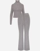 m&d fashion Set din tricot rib cu vâscoză: pantaloni și pulover cu guler înalt Tawira Gri