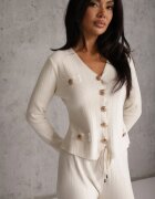 m&d fashion Set tricotat cu vâscoză în dungi largi elegant: cardigan și pantaloni Belceta Bej