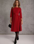Made in Italy Rochie Plisată Burgundie cu croială evazată cu curea și cataramă Annathiel