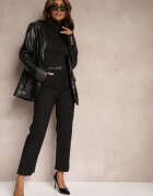 manosque Pantaloni negri cu adaos de bumbac cu croială clasică cu curea Lilatria