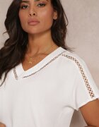melya by melody Bluză Evazată Albă cu Mâneci scurte și Benzi Ajurate Zaylor