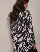 melya by melody Cămașă Bej și Neagră Supradimensionată din Viscoză cu Model Abstract în Dungi Frilina