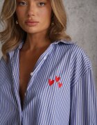 melya by melody Cămașă clasică din bumbac cu croială dreaptă și broderie decorativă Hermora Albastră