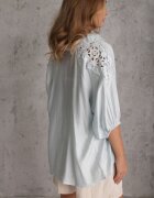 melya by melody Cămașă cu croială lejeră cu ornament ajurat pe umeri Thaelede Albastru deschis
