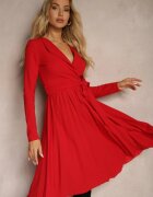 messaya Rochie Roșie Plisată Midi cu Decolteu Plic și Curea din Material în Talie Keviana