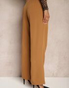 miss poem Pantaloni Maro croială de costum cu gaici la brâu și buzunare oblice Martoria