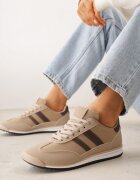 mulanka Adidași Bej-Maro Decorați Cu Două Curele Lannatea