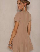new collection Rochie Bej închis cu croi cloș cu mânecă scurtă Decorată cu cusături Mepiza