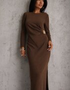 new collection Rochie Maro cu Viscoză Tip Bodycon Decorată pe Lateral cu Aplicație Tizarria