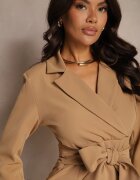 new collection Rochie Maro Petrecută cu umeri întăriți Legată în talie cu crăpătură Werisya
