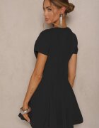 new collection Rochie Neagră cu croială evazată cu mânecă scurtă decorată cu cusături Mepiza