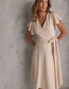 new collection Rochie petrecută bej cu tiv evazat și legătură decorativă Dannola
