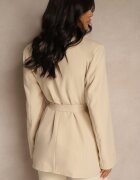 new collection Sacou Bej Oversize cu Umeri Întăriți și Curea Diolisa