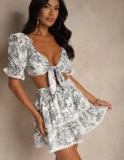 new collection Set Alb-Negru Bluză Decorată cu Șiret și Fustă cu Bordură Halanisa