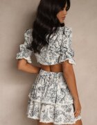 new collection Set Alb-Negru Bluză Decorată cu Șiret și Fustă cu Bordură Halanisa