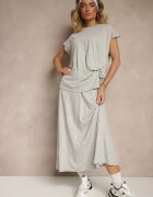 new collection Set Gri din Viscoză Fustă și Bluză Decorată cu Legătură în Talie Davisavina